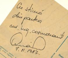 Dumitru Prunariu (1952- ) román űrhajós üdvözlő sorai és aláírása fotólapon /

Signature of Dumitr...