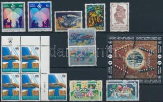 18 stamps with sets and blocks of 4, 18 db bélyeg, közte sorok és négyestömbök