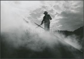 cca 1980 Gyenes Kálmán: Szénégető I-II., 2 db feliratozott vintage fotóművészeti alkotás, 16x23 cm