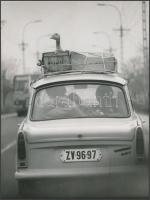 cca 1978 Boldog békeidők, hazafelé a nagymamától, vintage fotó, 24x18 cm