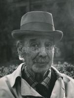 cca 1970 Dallos László (Szombathely): Portré Prágából, feliratozott vintage fotóművészeti alkotás, 24x18 cm