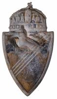 DN Sapkajelvény, címer a Szent Koronával, kopott festéssel T:2