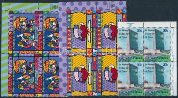 12 db bélyeg ívsarki négyestömbökben, közte 1 sor, 12 stamps in corner blocks of 4 with 1 set