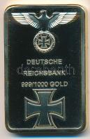 Német 3. Birodalom "Német Birodalmi Bank 999/1000 arany / Birodalmi Bank Igazgatósága" aranyozott fém befektetési tömb, replika(!) T:PP German Third Reich "Deutsche Reichsbank 999/1000 gold / Reichsbank Direktorium" gold plated ingot, replica(!) C:PP