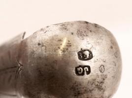 Ezüst (Ag.) cukorfogó, jelzett (lengyel), mesterjeggyel, h:13,5 cm, nettó: 21 g