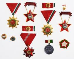 Vegyes 9db-os kitüntetés tétel, közte 7db szocialista kitüntetés, kettő kivételével eredeti tokban +...