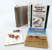 4 db könyv-Patay László: Vadak. Bp., 1974, Móra; Dr.Bertóti István: Bakot lőttem! Bp., 1974, Natura; Véber Károly: Medvék, őzek, farkasok. Bp., 1984, Mezőgazdasági Kiadó. Kötetenként változó kötésben és állapotban.