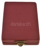 1954. "Magyar Partizán Emlékérem" aranyozott, zománcozott, számozott kitüntetés miniatűrre...