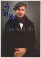 Billy Zane(1966-) amerikai színész aláírása az őt ábrázoló fotón / autograph signature