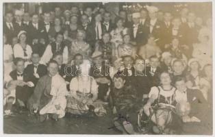 cca 1930-40 Báli fotók, 2db, az egyik feliratozott: "Emericana "Flavia" csoportja ált...