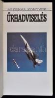 David Hobbs: Űrhadviselés. Arzenál Könyvek. Fordította: Magyar László. Budapest, 1994, Kossuth Könyv...