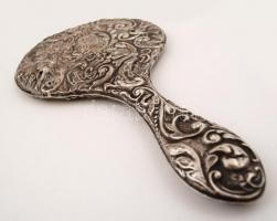 Ezüst lemezzel bevont díszes kézitükör, Ag., bruttó: 199gr., jelzett, hibás lemezzel, és lepattant t...