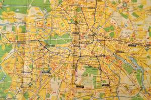 BVG Verfehrs  Liniennetz, 1935, Straßenbahn, Omnibus, U-bahn. Berlin, 1935, BVG.
Berlin vonalhálóza...