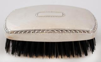 Ezüst(Ag) tetejű kefe, Sterling jelzéssel, szép állapotban, 12x7x4 cm