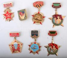 Szovjetunió 7db-os vegyes jelvény tétel militária témában T:1-,2 Soviet Union 7pcs of various military badges C:AU,XF