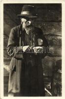 1938 Kárpáti zsidó / Jude in den Karpathen / Carpathian Ukraine, Jewish man, Judaica, 'Ungvár Visszatért' So. Stpl.