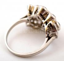 Art-deco stílusú platina gyűrű brill és gyémánt kővekkel, centrál kő: 1,2 Ct (FM, Cr, VS2), körülött...