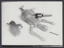 5 db pisztolyokról készült fotó, 9x11 cm