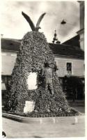 1940 Marosvásárhely, Targu Mures; román katona szobra / Romanian soldier statue, &#039;Székelyudvarhely visszatért&#039; So. Stpl. (EB)