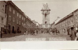 Selmecbánya, Banska Stiavnica; Szentháromság tér, Piccolo kávéház, Kávéház a Jó Baráthoz, Gottfreund Samu üzlete / square, cafes, shop, photo