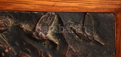 Somogyi József (1916-1993): Tavaszi gondolatok. Bronz falikép, jelzett, fa keretben, 27×19 cm