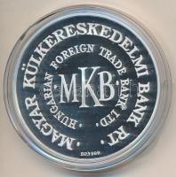 Lebó Ferenc (1960-) 1996. MKB (Magyar Külkereskedelmi Bank) Rt. Ag emlékérem eredeti dísztokban tájékoztatóval (31,14g/0.999/42,5mm) T:PP