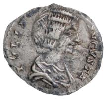 Római Birodalom / Róma / Julia Domna 196-211. Denár Ag (2,65g) T:2,2- Roman Empire / Rome / Julia Domna 196-211. Denarius Ag "IVLIA AVGVSTA / VESTAE SANCTAE" (2,65g) C:XF,VF RIC IV 587.