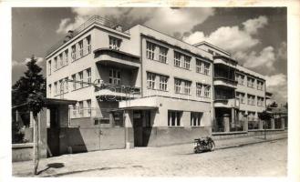 2 db RÉGI képeslap; Újpest és Rimaszombat, hátoldali nyomtatási hibás / 2 old postcards, Újpest and ...