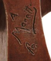 Moretti jelzéssel: Kalóz. Festett spiáter, márvány talapzaton, m:30 cm