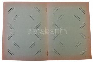 Közepes alakú képeslapalbum 50 lappal összesen 150 férőhellyel / Medium sized postcard album with 50...