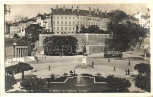 Geneve, Place Neuve, Statue du General Dufour, tram (EK)