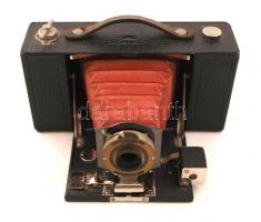 Eastman Kodak No. 2 Folding Pocket Brownie Model B 2 1/4  x 3 1/4 " (~5,5x8 cm)  / Vintage came...