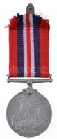 Nagy Britannia 1945. "Háborús emlékérem 1939-1945" Cu-Ni kitüntetés, mellszalagon. Szign.: Edward Carter Preston T:2- ph., k. Great Britain 1945. "War Medal 1939-1945" Cu-Ni military decoration, on ribbon. Sign.: Edward Carter Preston C:VF edge error, scratch