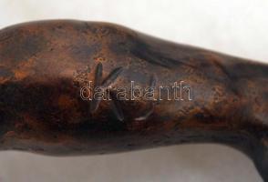 Kerényi Jenő (1908-1975): Csúszkáló. Bronz, jelzett, márvány talapzaton, m:15 cm, h:16 cm