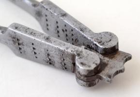 Fém diótörő, h: 14 cm