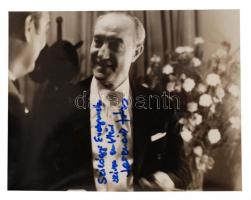 cca 1980 Ferencsik János (1907-1984) magyar karmester, korrepetitor, az Operaház főzeneigazgatója saját kezű aláírása egy a művészt ábrázoló fotón, 9x12cm