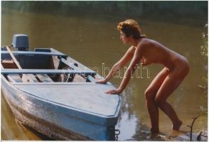 cca 1984 Hajnali indulás, jelzés nélküli fotóművészeti alkotás, 21x30 cm / erotic photo, 21x30 cm