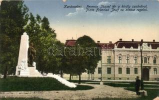 Karánsebes, Caransebes; Ferencz József tér, szobor / square, statue (EK)