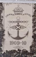 1910 K.u.K Kriegsmarine hajóskapitány, tisztek és matrózok tablókép, paszpartun kis hibákkal, 24x35c...