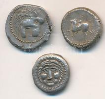 3db klf ókori ezüstpénz replikái, sisakos katona, lovaskatona, oroszlános ábrázolásokkal (2g, 2,3g, 1,4g) T:2 3pcs of diff ancient silver coins replicas (two soldiers, lion) (2g, 2,3g, 1,4g) C:XF