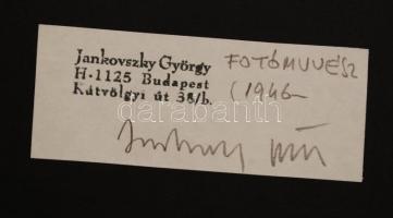 1982 Jankovszky György(1946-): Budapest, VIII. kerület, Nap és Futó utca sarok, feliratozva, aláírt,...