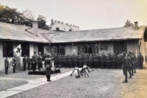 cca 1940 Golyószóró oktatás katonáknak, 4db fotó, 2db hibás, 6x9cm