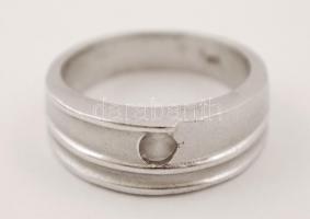 Ezüst (Ag.) gyűrű cirkón kővel, bruttó:6,9 g, méret:59