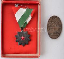 ~1985. "150 éves a magyar hajóépítés" Br jelvény (44x31mm) + ~1960. "A Kisipari Szövetkezet Kiváló Dolgozója" fém kitüntetés, nem eredeti dobozban (31mm) T:2