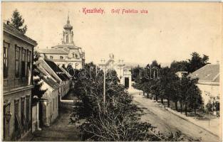 Keszthely, Gróf Festetics utca, kiadja Sujánszky József (EK)