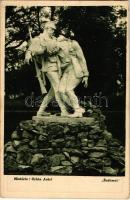 1917 Budapest XIII. Margitsziget, József főherceg vezérezredes hadikiállítása, Orbán Antal Bajtársak szobra