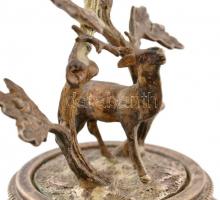 Aufsatz szarvas figurával, alpakka, csiszolt üveggel, apró csorbával, m: 22 cm, d:15 cm