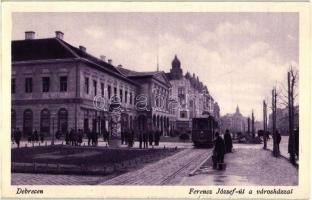 Debrecen, Ferenc József út, városháza, villamos, leporellóból kivágva