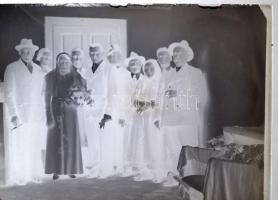 cca 1930-1940 Tata, 7 db fotó + 3 db üvegnegatív, 6x8 cm