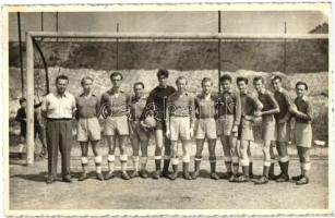 1951 Budapest Vasas Kismotor Sportkör labdarúgó szakosztály / Hungarian football team, group photo (non PC)